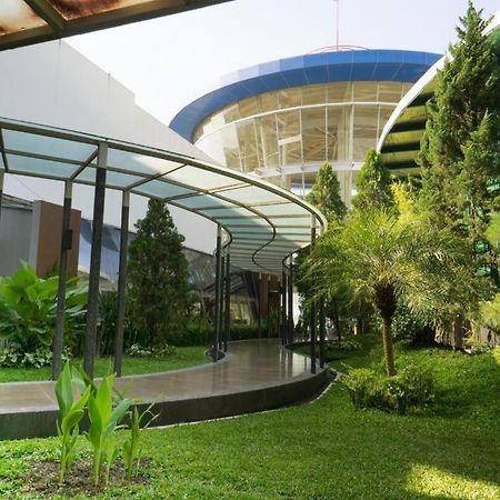 Hotel Asri Plaza Asia Тасікмалая Екстер'єр фото